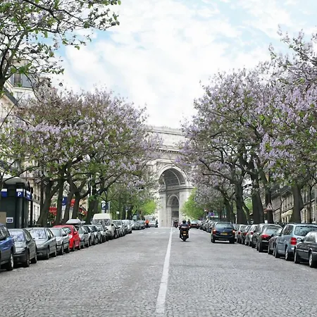 Regence Etoile Parijs