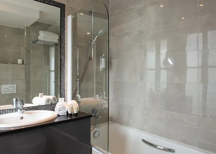 Otel Regence Etoile 4*